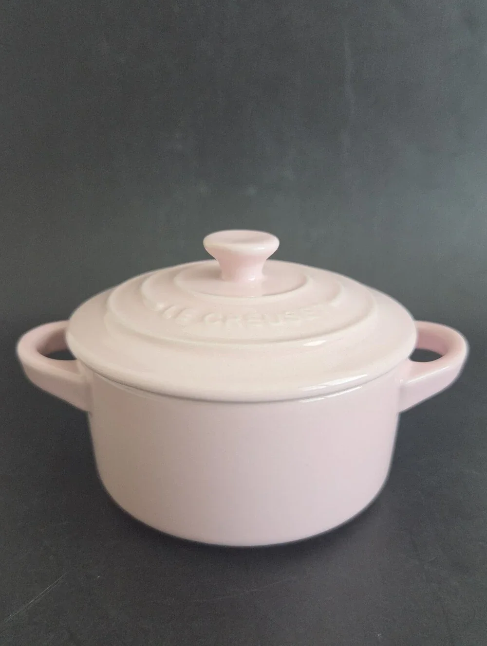 Le Creuset CHIFFON PINK Mini Round Cocotte Stoneware 8oz Second Choix